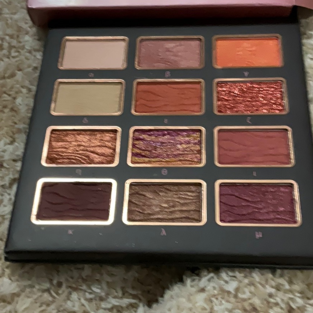 DITO Persephone eyeshadow palette. Nib